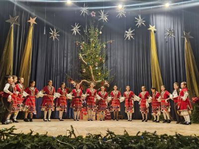 КОЛЕДНА СВЕТЛИНА  10
