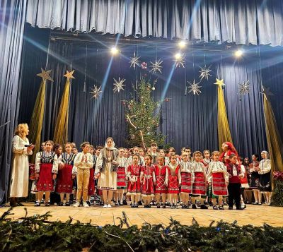 КОЛЕДНА СВЕТЛИНА  1