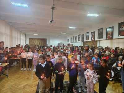 ДЕЦАТА СРЕЩАТ ТРАДИЦИИТЕ 4